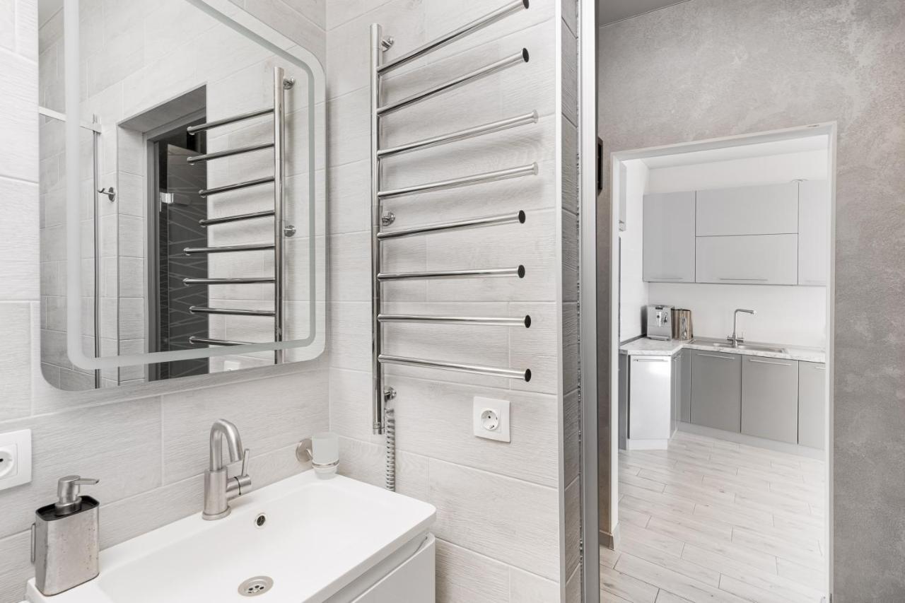 Pearl 44 Apartment With Terrace Odessa Exterior foto